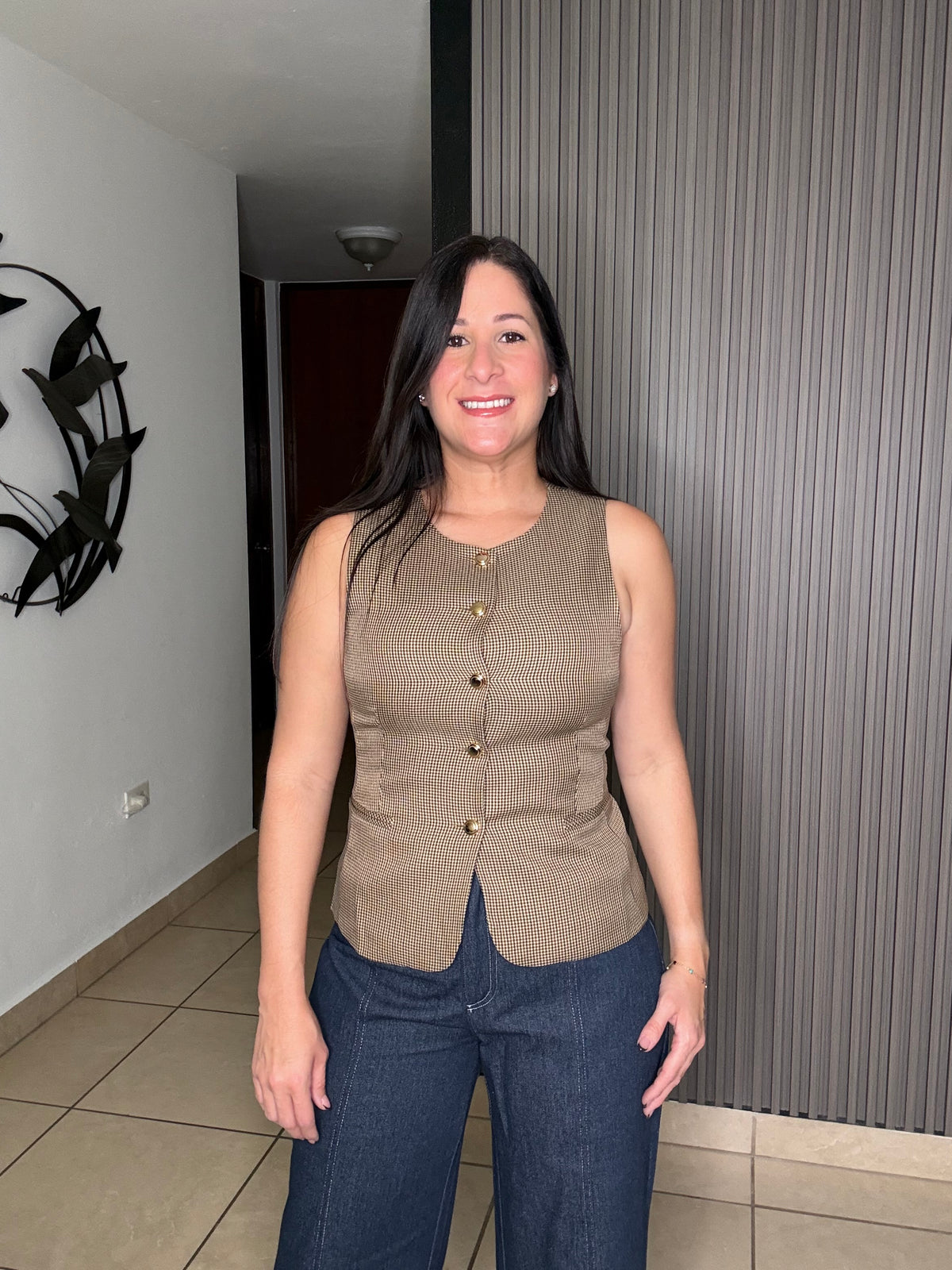 Taupe vest